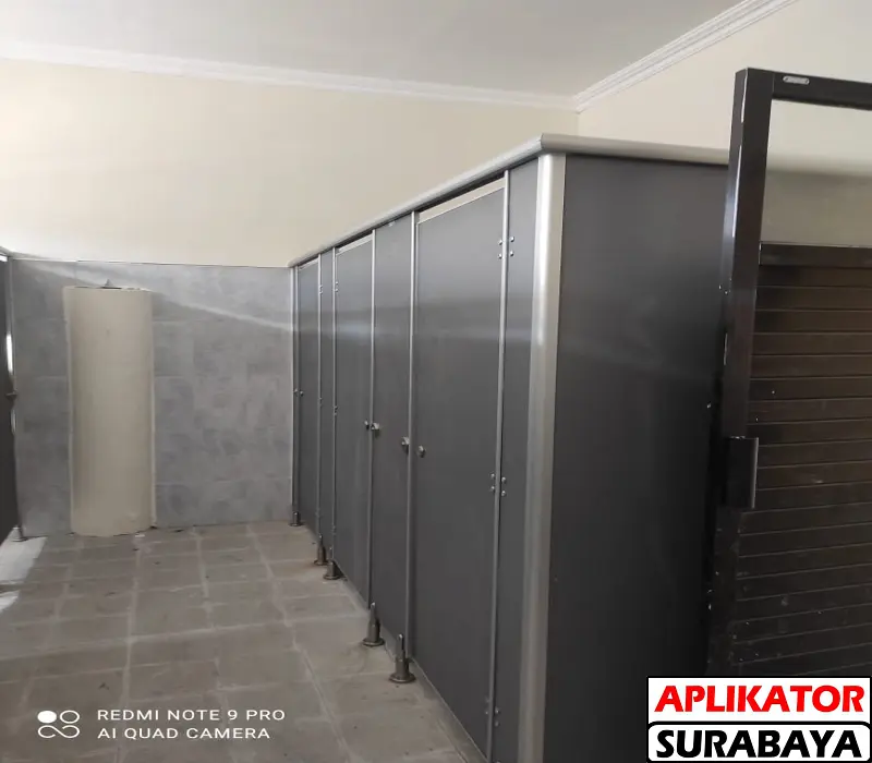 CUBICLE TOILET PVC BOARD FINISH HPL SOLID